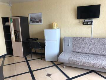 Фото номера Четырехместный номер &quot;Комфорт&quot; Отель Hotel Nariman г. Геническ 4